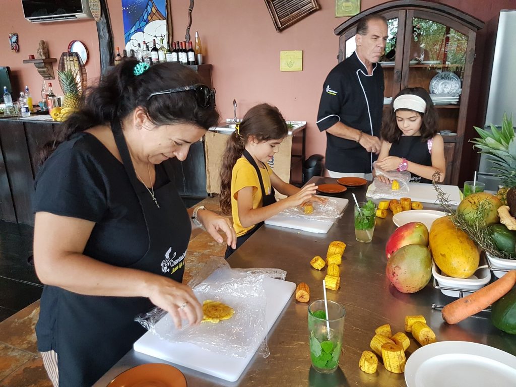 A family cooking workshop at Arenal Costa Rica