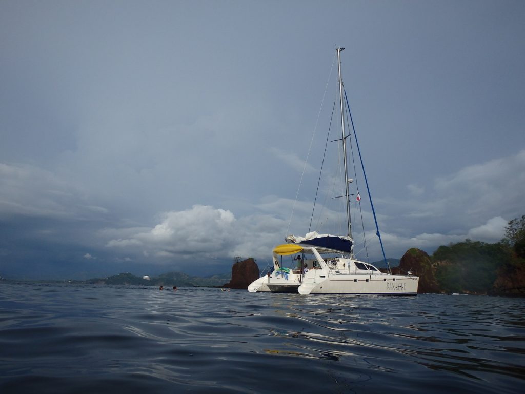 Catamaran sailing in the Gulf of Flamingo in Costa Rica
