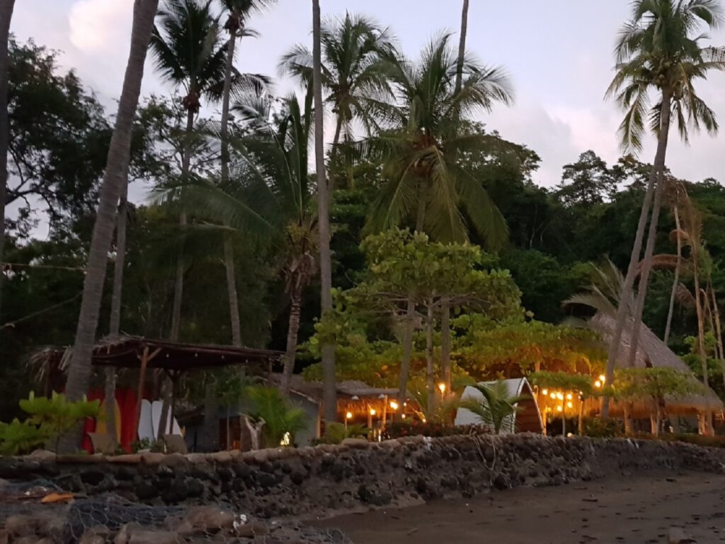 Isla Chiquita cuando cae la noche, Costa Rica