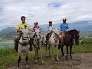רכיבה על סוסים בקוסטה ריקה